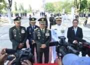 KASKOGARTAP III/Surabaya Ikuti Upacara Ziarah dan Tabur Bunga HUT ke 80 TNI