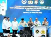 Presiden Prabowo Anugerahkan Bintang Jasa Dan Satyalancana Wira Karya Kepada Penggerak MBG Dan Rantai Pasok SPPG Polri