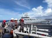 KRI Diponegoro-365 Laksanakan Passing Exercise dengan Kapal Perang Angkatan Laut Prancis di Laut Sawu