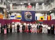 Hangatkan Hubungan Bilateral, KRI Prabu Siliwangi-321 Gelar Deck Reception di Cape Town