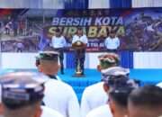 Dukung Hardikal Ke-80, Prajurit Koarmada II Ikut Partisipasi Dalam Aksi Bersih- Bersih Kota Surabaya