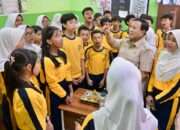 Presiden Prabowo Tinjau Pelaksanaan Program MBG di SMPN 111 Jakarta