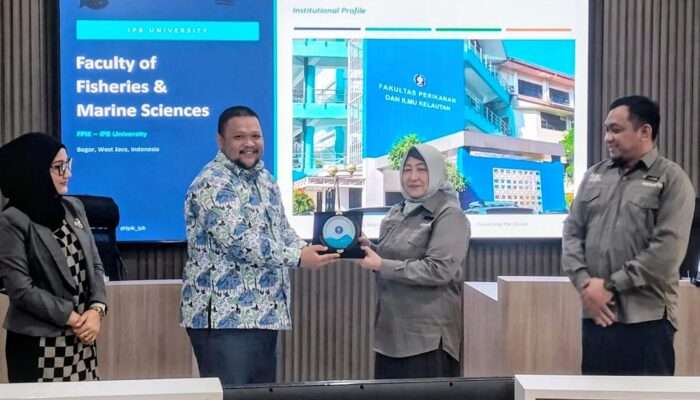 FTIK UHT dan FPIK IPB Teken Kerja Sama, Perkuat Riset Kelautan dan Perikanan