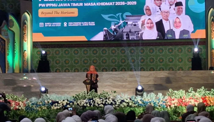 Hadiri Pelantikan PW IPPNU Jatim, Gubernur Khofifah Tekankan Amanah Organisasi dan Penguatan Kaderisasi