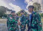 Inspiratif dan Membanggakan, Prajurit Kodaeral lX Beri Penghormatan Bagi Sang Juara Lomba Lari