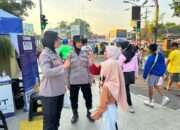 Pengamanan Humanis Polwan Polresta Sidoarjo di Car Free Day Alun-alun