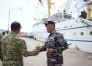 Sandar di Manado, Komandan KRI Bima Suci Laksanakan Courtesy Call ke Dankodaeral VIII