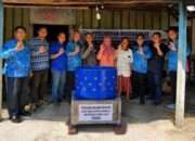 UHT Dorong Produktivitas UMKM melalui Teknologi Tepat Guna, Prodi Teknik Sistem Perkapalan Serahkan Mesin Pencabut Bulu Ayam