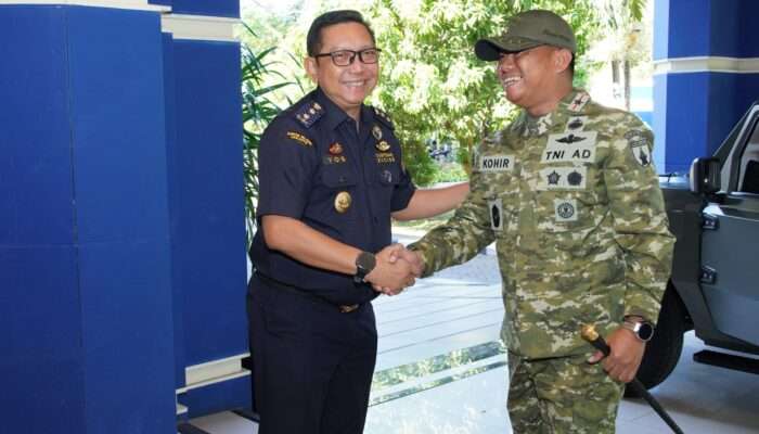 Silaturahmi Jadi Pondasi Kolaborasi, Danrem Bhaskara Jaya Perkuat Kemitraan dengan Bea Cukai Jawa Timur