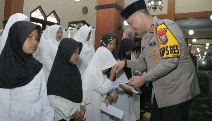 Sentuhan Humanis Polres Blitar di Hari Maulid Nabi: Gelar Pengajian hingga Santuni Anak Yatim