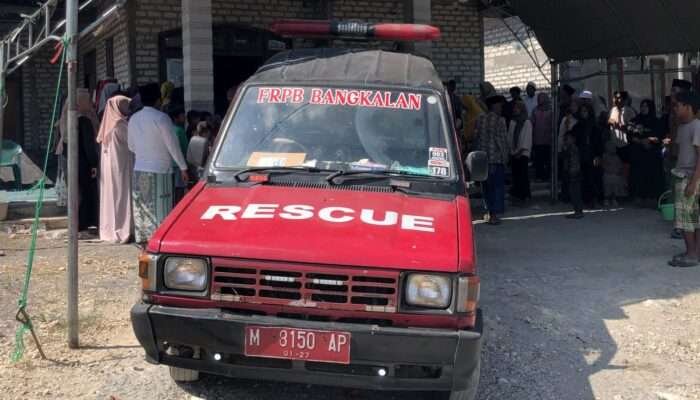 FRPB Bangkalan Antar Jenazah dari Cargo Juanda Surabaya ke Sampang
