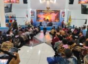 “Nggak Cuma Pinter”, Pesan Kepemimpinan Kreatif Wakil Rektor II UHT untuk Mahasiswa Baru