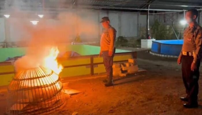 Polsek Candi Bongkar Sarana Sabung Ayam di Desa Klurak